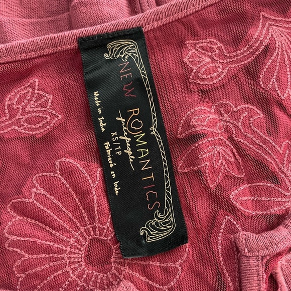 Free People x New Romantics Tropicali Lace Sweatshirt - Macaroon - Picture 11 of 12